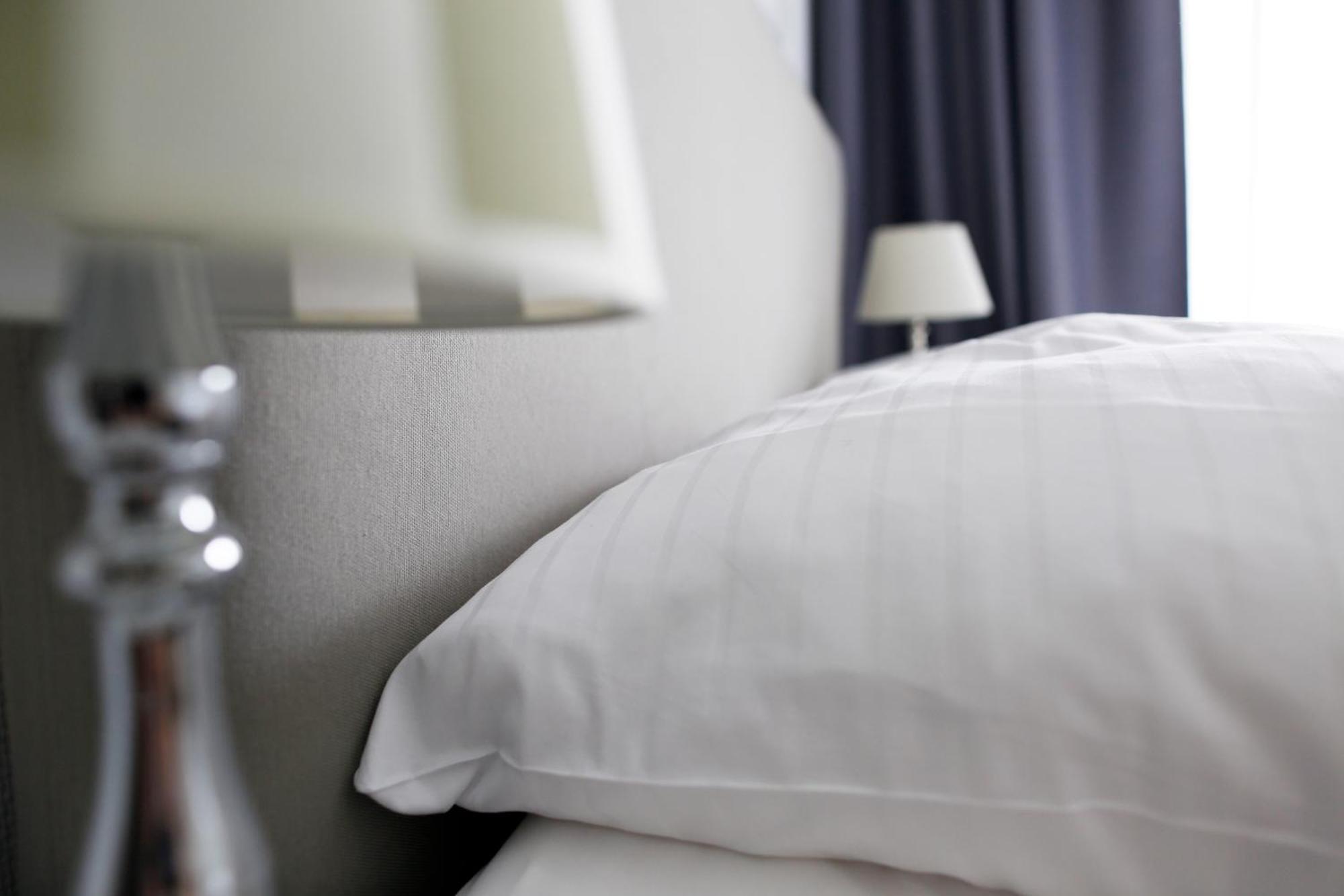 Nieb By Rockchair Apartments L Superhost Status L 3 Bedrooms Boxspringbeds 3 Bathrooms In Center "Kurfuerstendamm" - Cozy Family & Business Flair Welcomes You! Berlin Eksteriør bilde