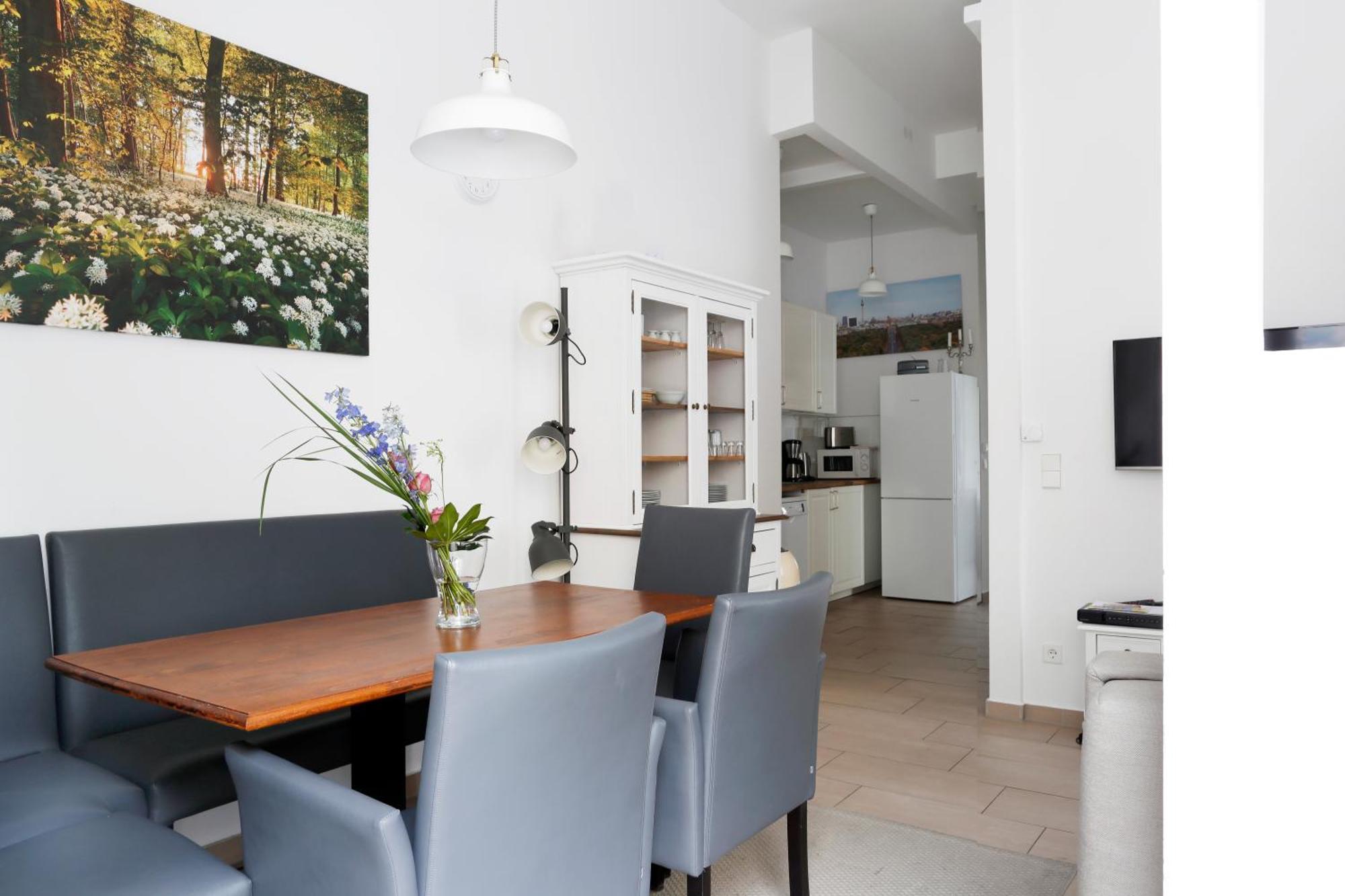 Nieb L Rockchair Apartments L Cozy Family & Business Flair In City Center Next To "Kurfuerstendamm" 3 Bedrooms Boxspringbeds 3 Bathrooms Terrace Boxspringbeds Welcomes You! Berlin Eksteriør bilde