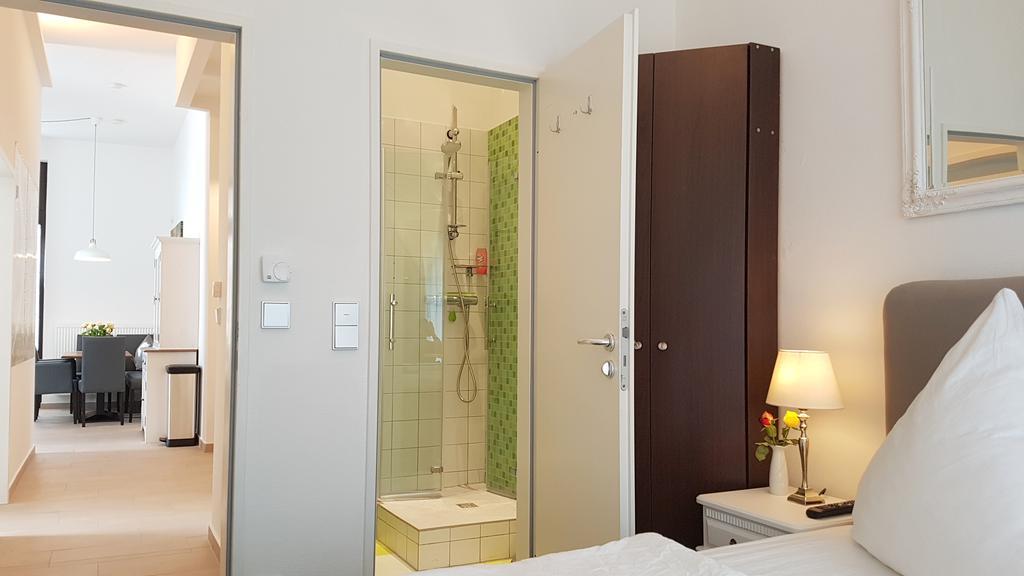 Nieb By Rockchair Apartments L Superhost Status L 3 Bedrooms Boxspringbeds 3 Bathrooms In Center "Kurfuerstendamm" - Cozy Family & Business Flair Welcomes You! Berlin Eksteriør bilde